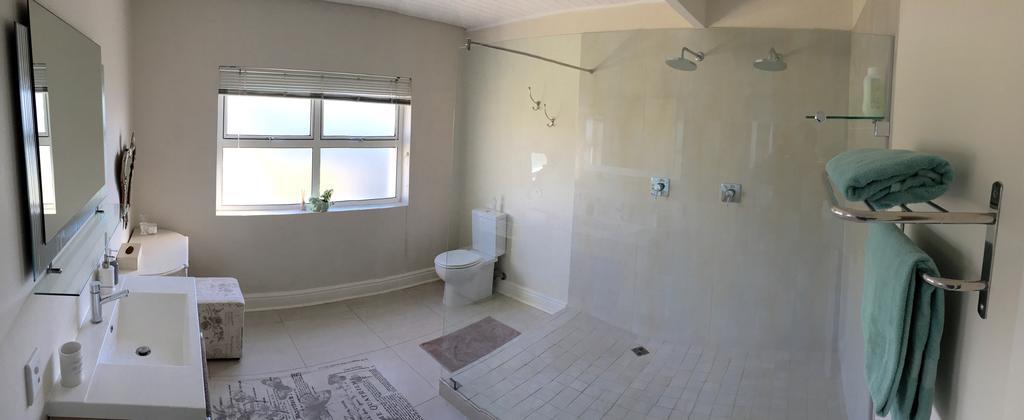 Sea Breeze Beach House Плетенбърг Бей Екстериор снимка